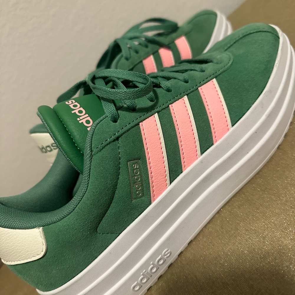 Adidas Green and Pink Women's Sneakers